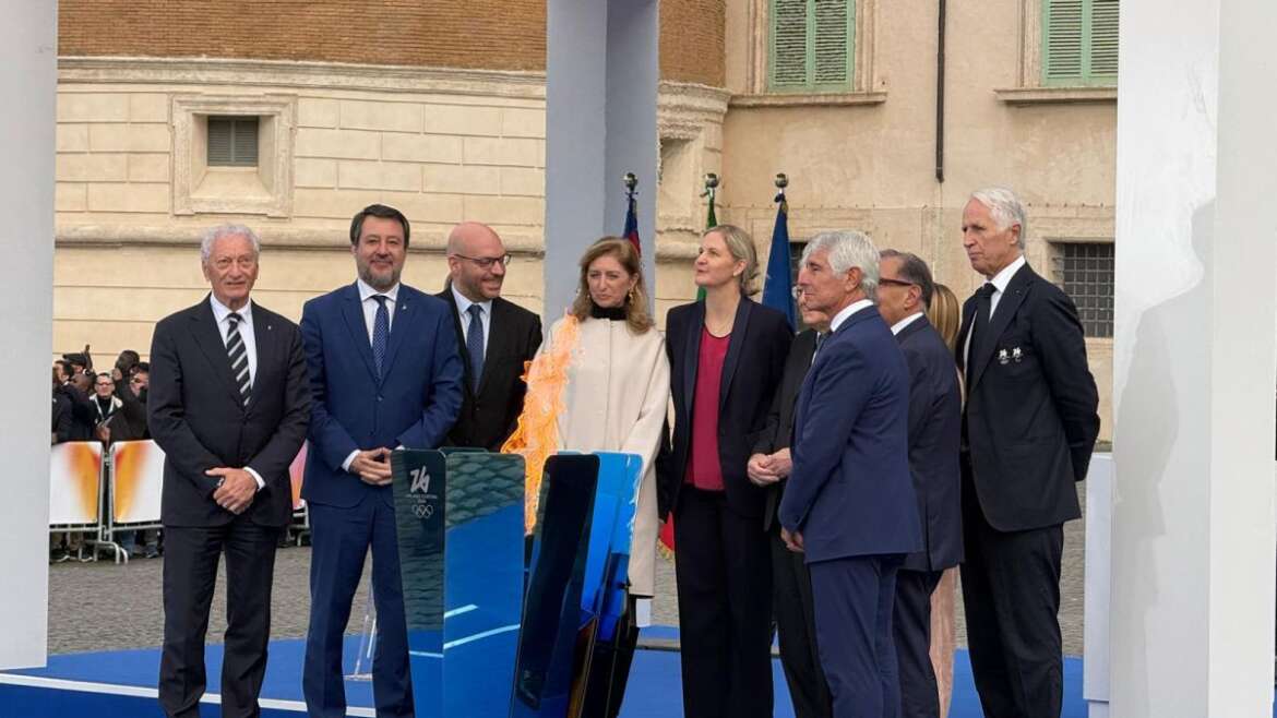 Mattarella accende il braciere di Milano-Cortina 2026